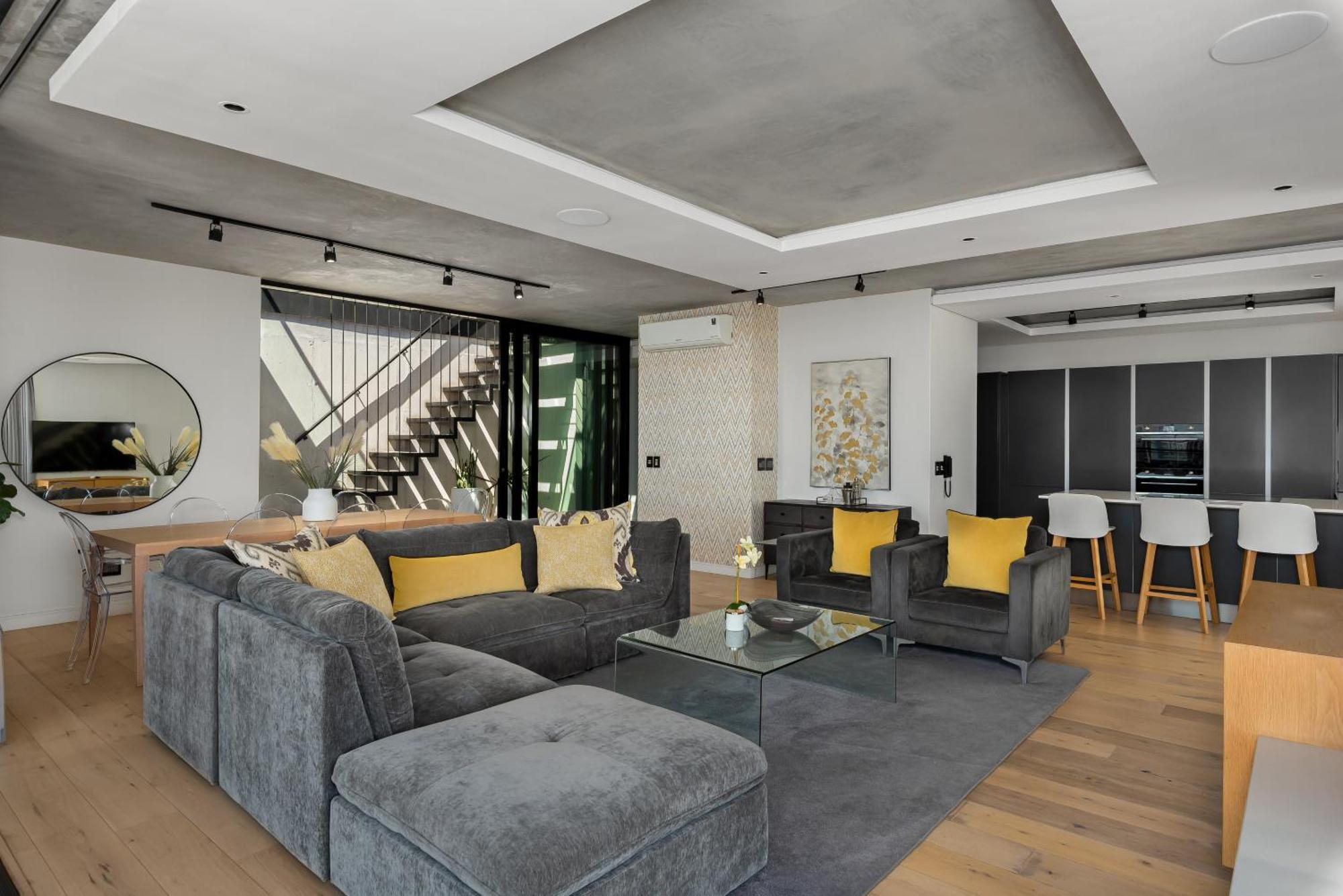 The Signature 603 * Cape Town